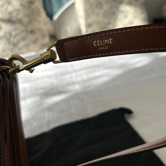 CELINE Bucket 16 Bag Smooth Calfskin Tan - Picture 7 of 11